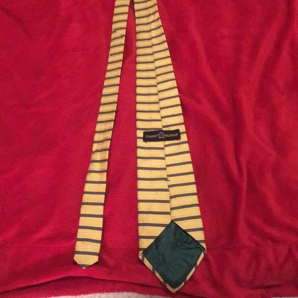 Tommy Hilfiger Gold and Blue Necktie 100% SILK - Picture 4 of 7